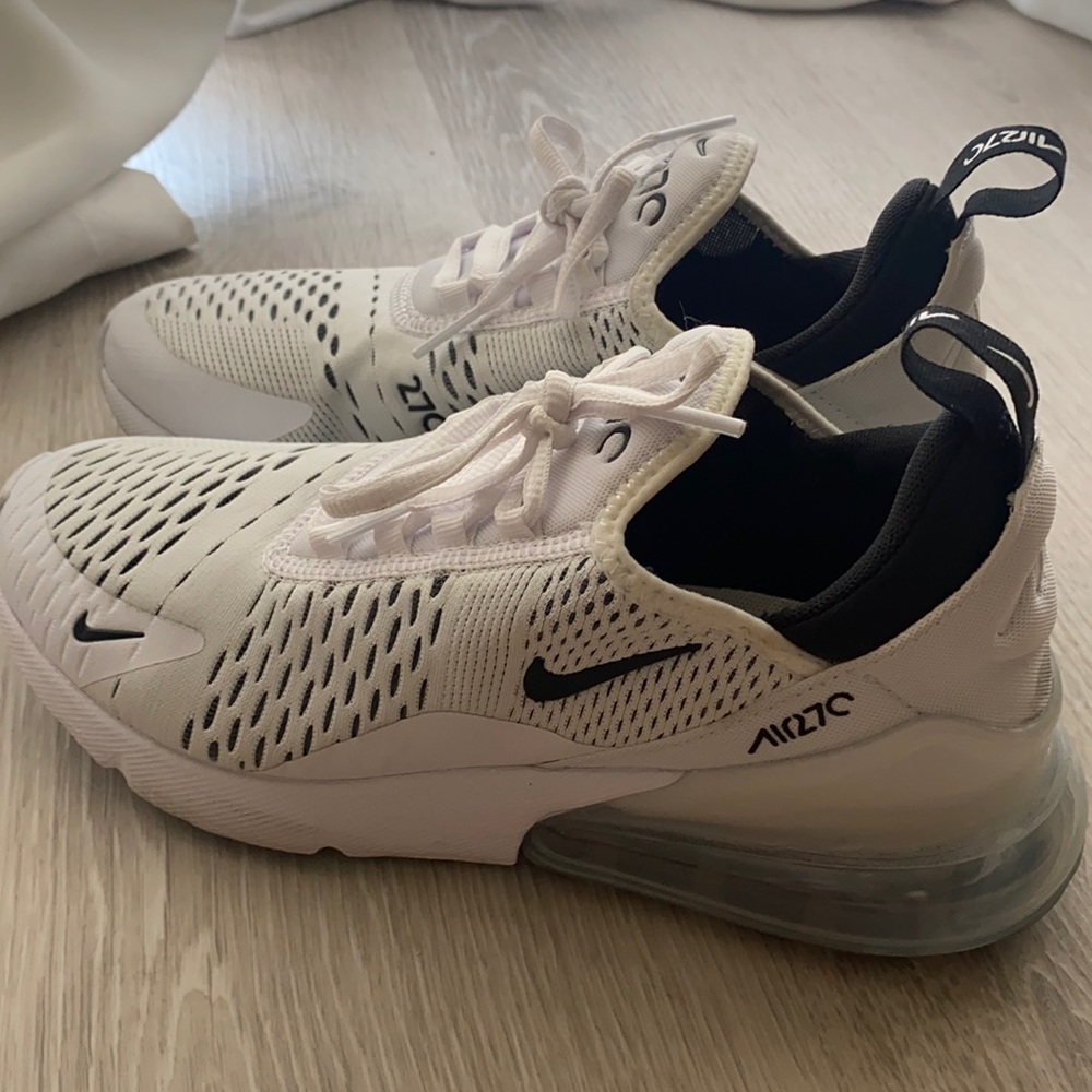 nike air 270 running shoes size 7.5